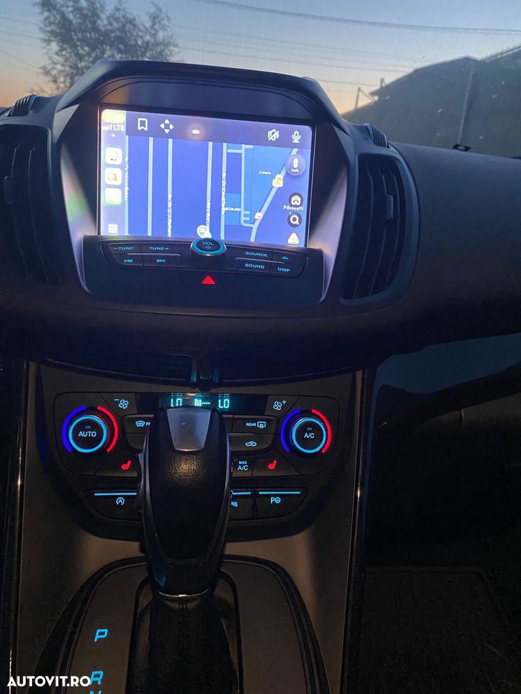 Ford Kuga 2.0 TDCi 4WD Powershift Titanium - 6