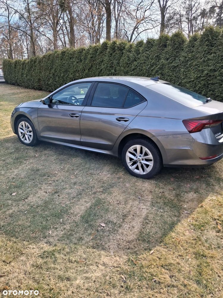 Skoda Octavia 2.0 TDI Ambition DSG - 4