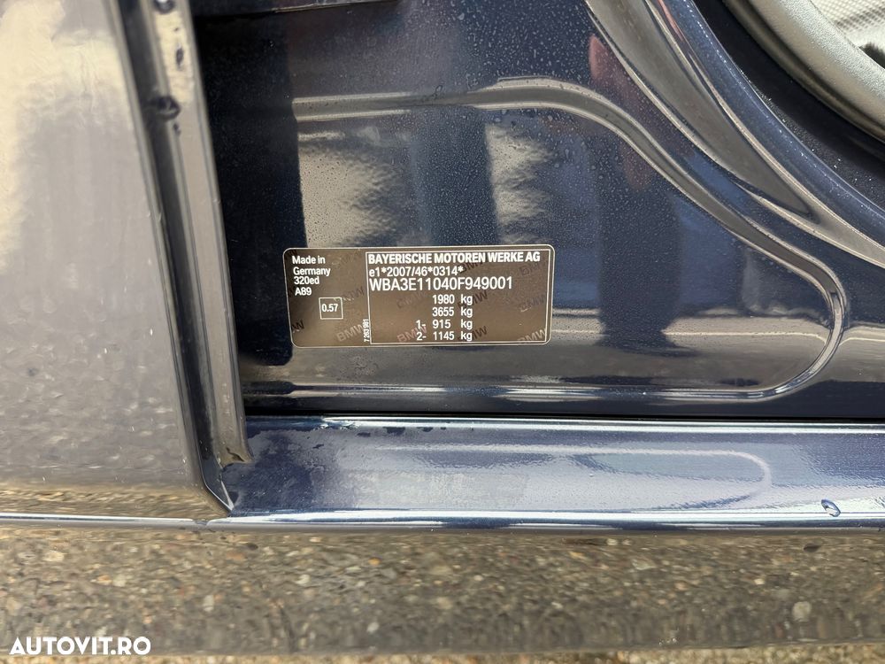 BMW Seria 3 320d DPF Aut. - 31