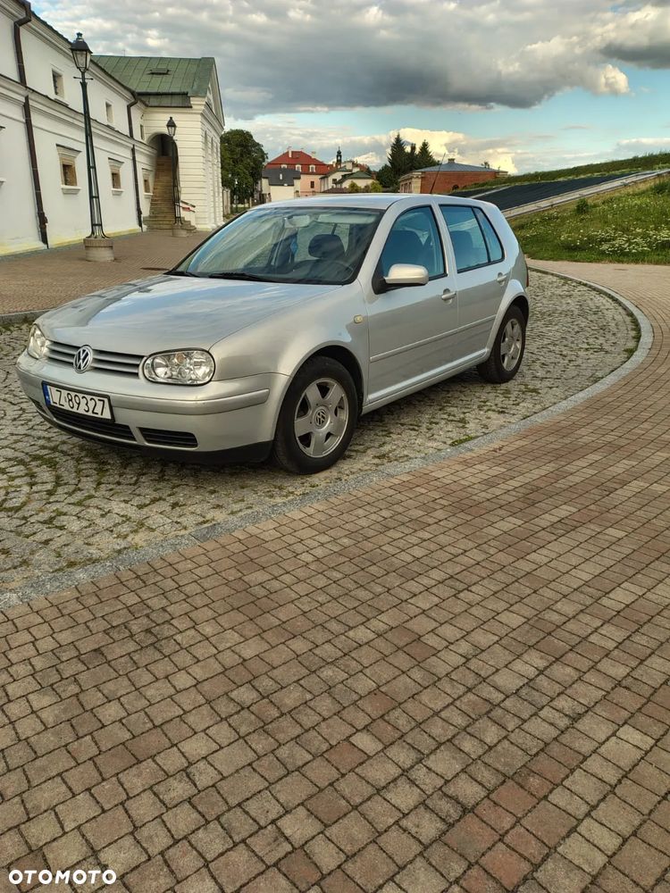 Volkswagen Golf 1.6 - 10