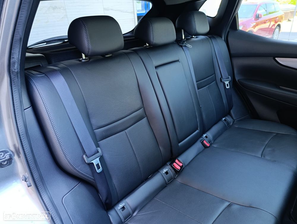 Nissan Qashqai 1.6 dCi Tekna J19 Xtronic - 13