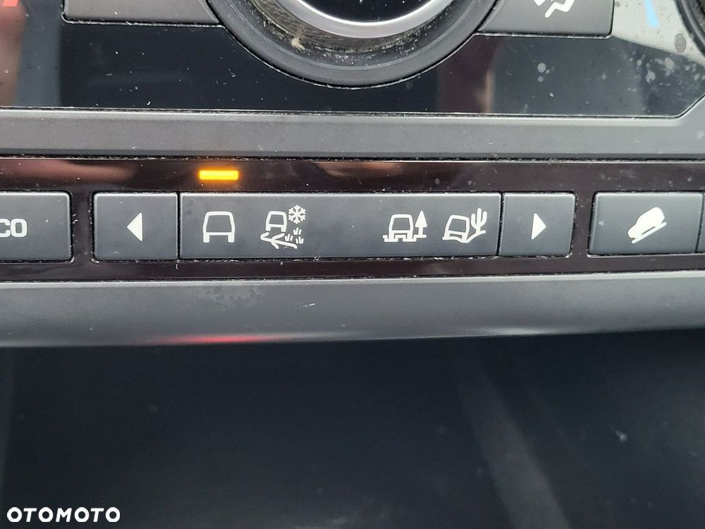 Land Rover Discovery Sport - 30