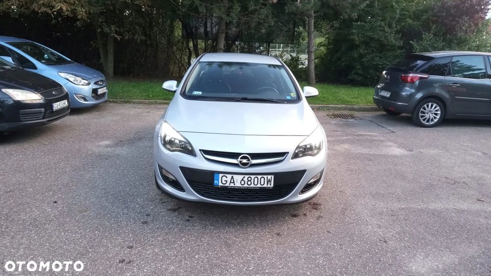 Opel Astra IV 1.4 T Active - 1