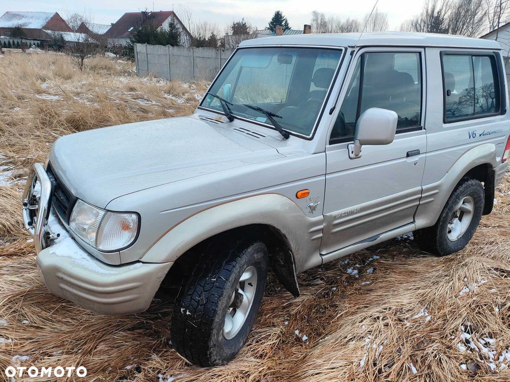 Hyundai Galloper - 2
