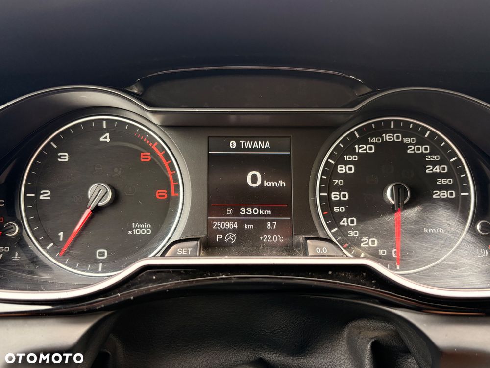 Audi A4 Avant 3.0 TDI Quattro S tronic - 9