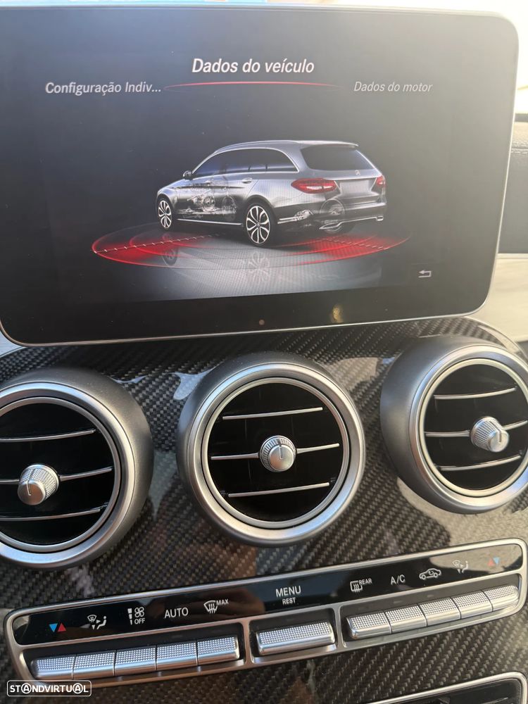 Mercedes-Benz C 300 h AMG Line - 33