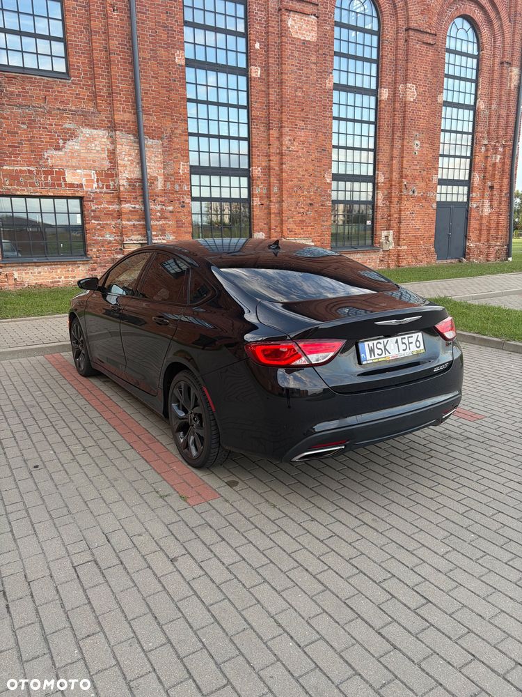 Chrysler 200 - 5