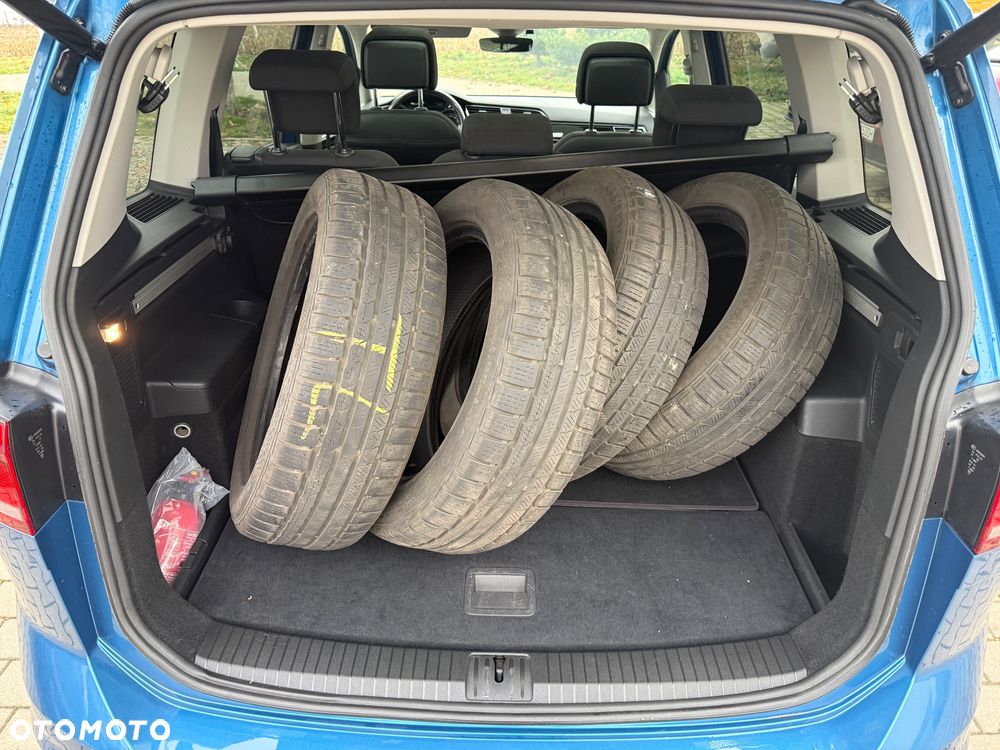 Volkswagen Touran 2.0 TDI SCR (BlueMotion Technology) Highline - 16