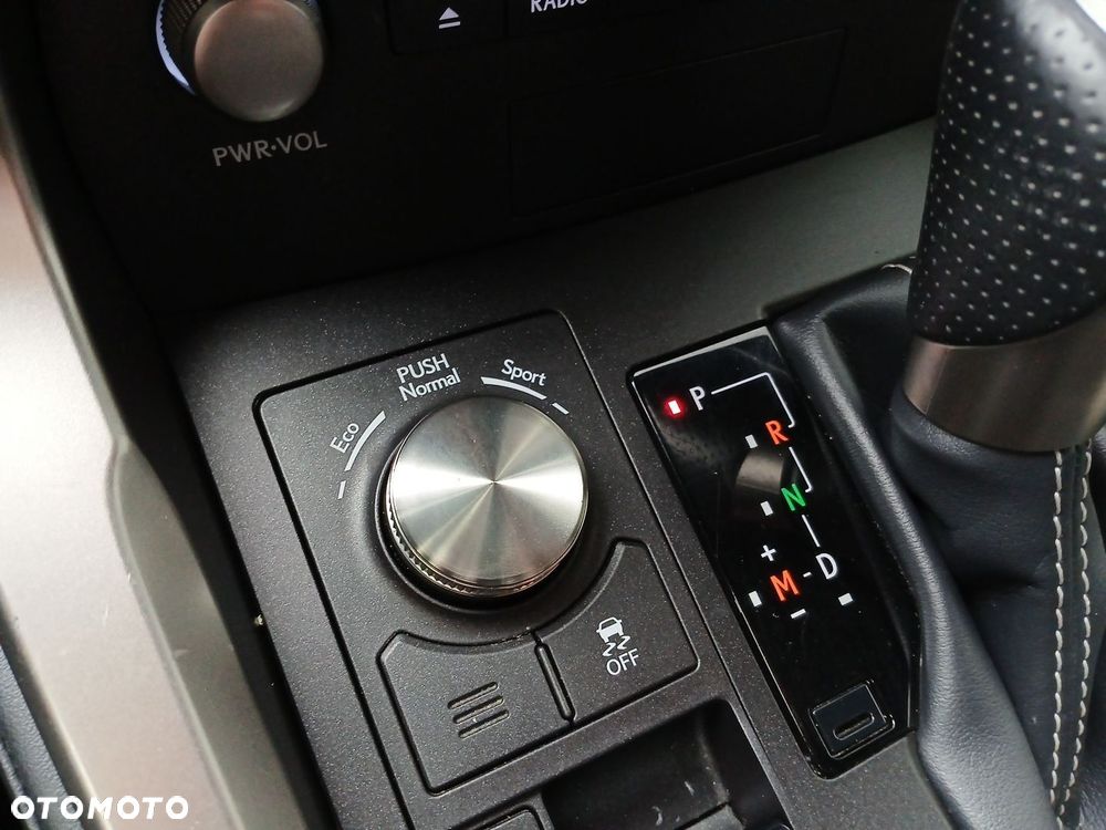 Lexus NX - 23