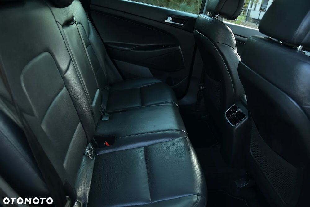 Hyundai Tucson 1.6 Turbo 4WD Premium - 23