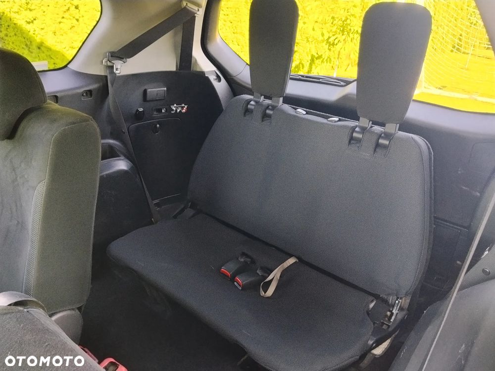 Mitsubishi Outlander 2.2 DID Instyle - 24