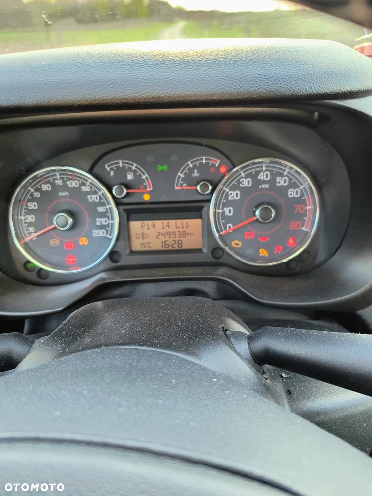 Fiat Grande Punto - 2