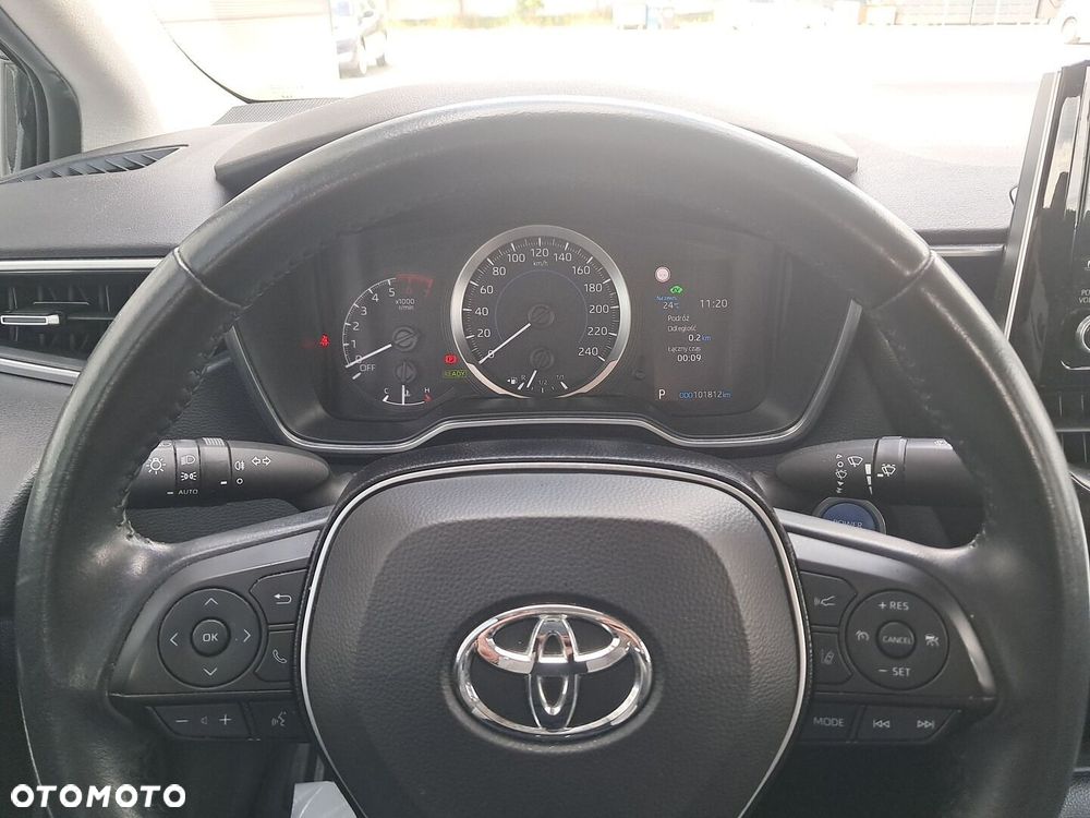 Toyota Corolla 1.8 Hybrid Active - 18
