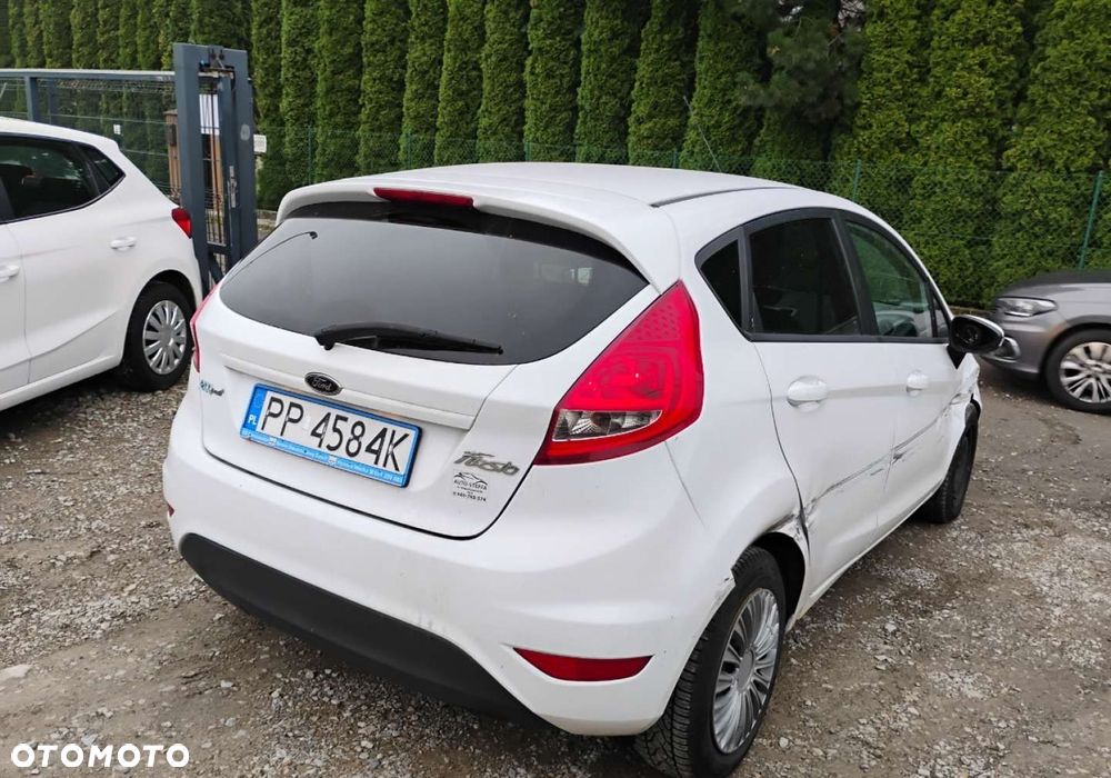 Ford Fiesta - 5