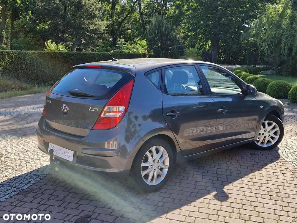 Hyundai i30 1.6 Comfort - 4