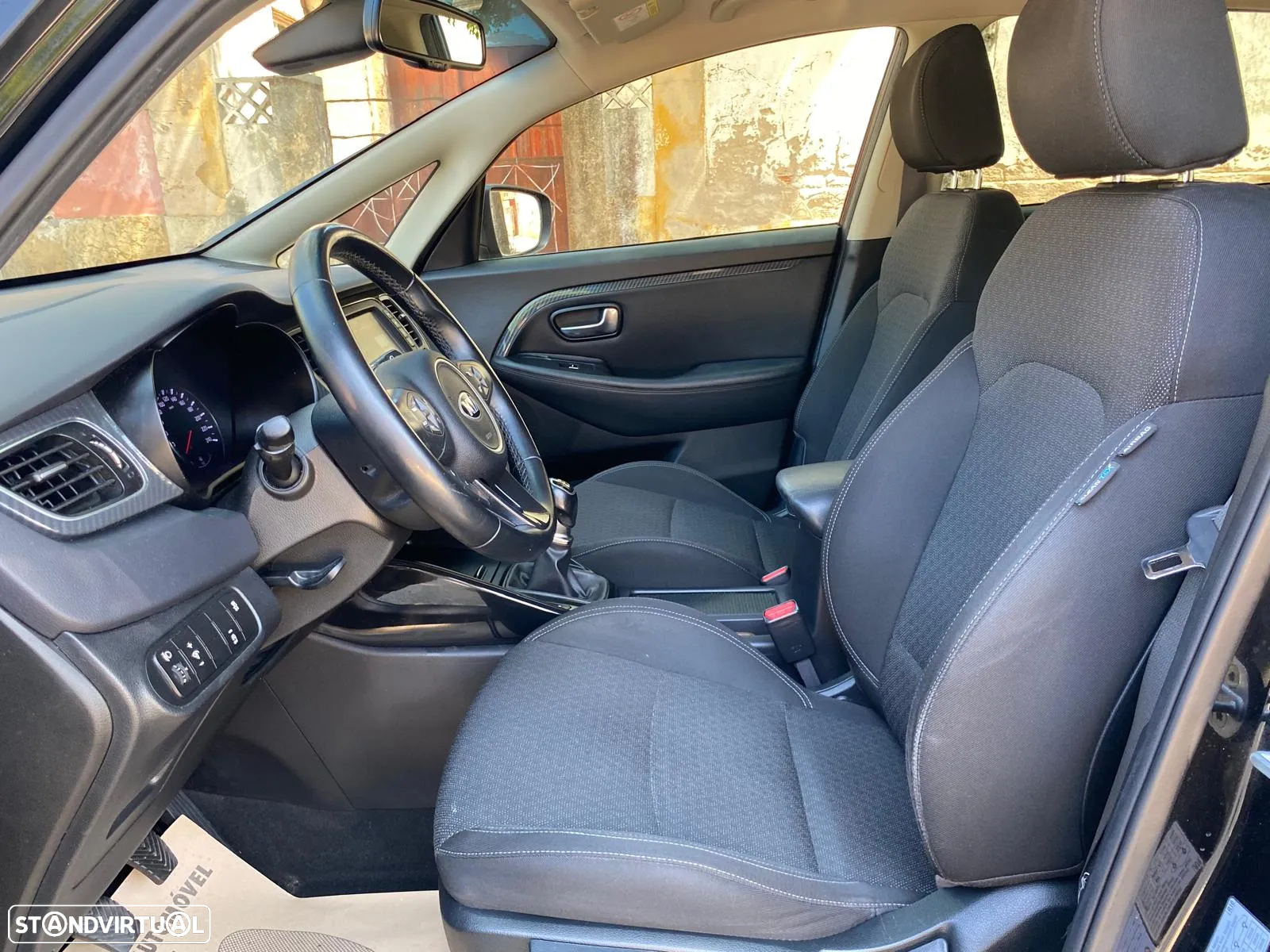 Kia Carens 1.7 CRDi ISG TX - 8