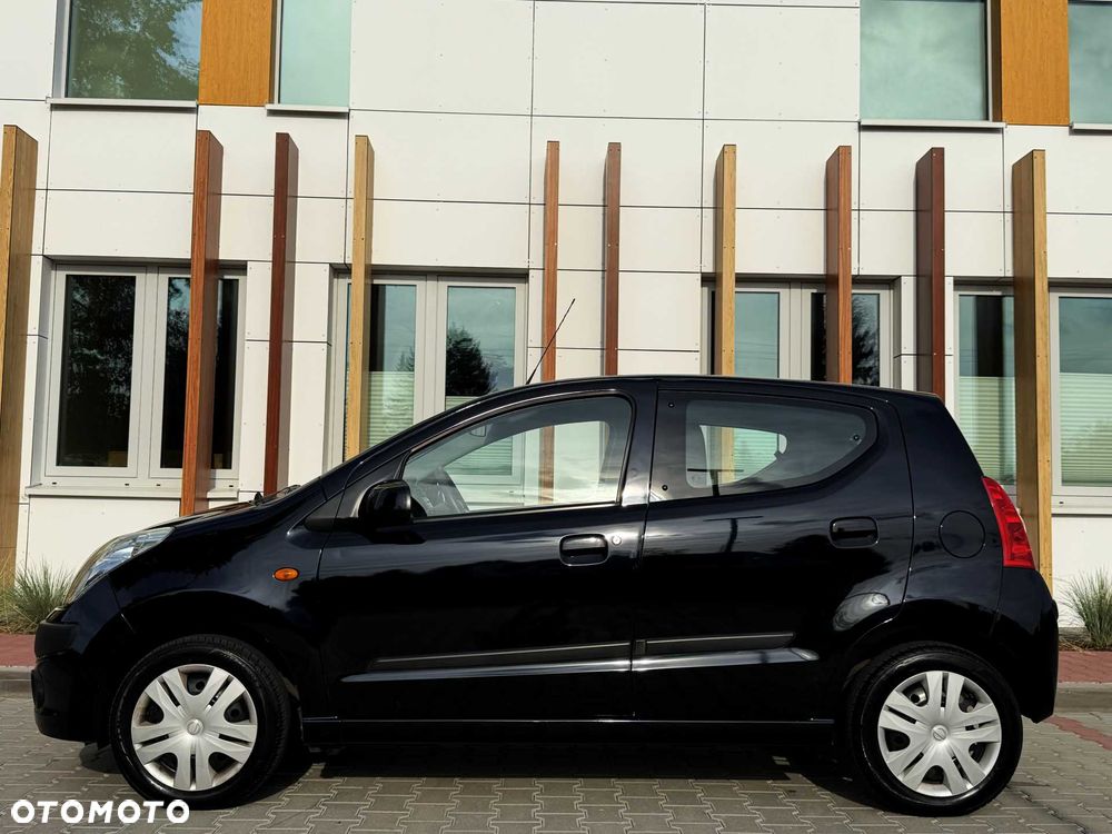 Nissan Pixo - 5