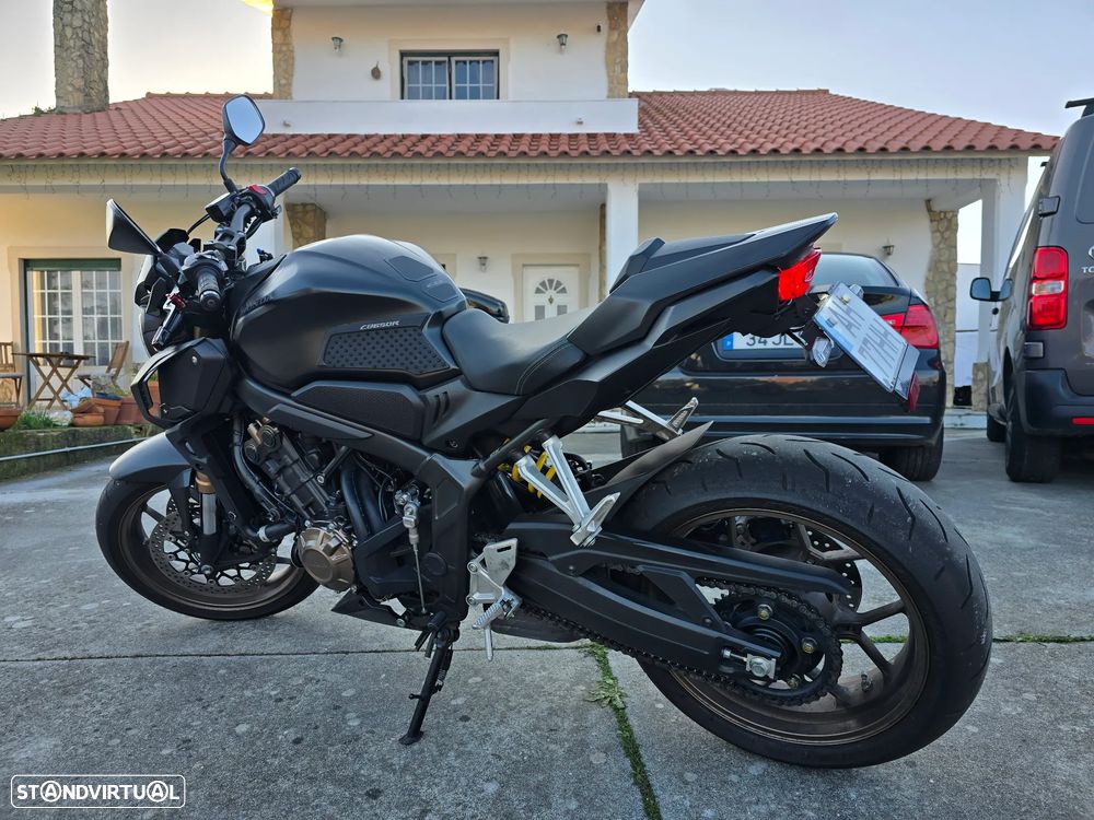 Honda CB R - 5