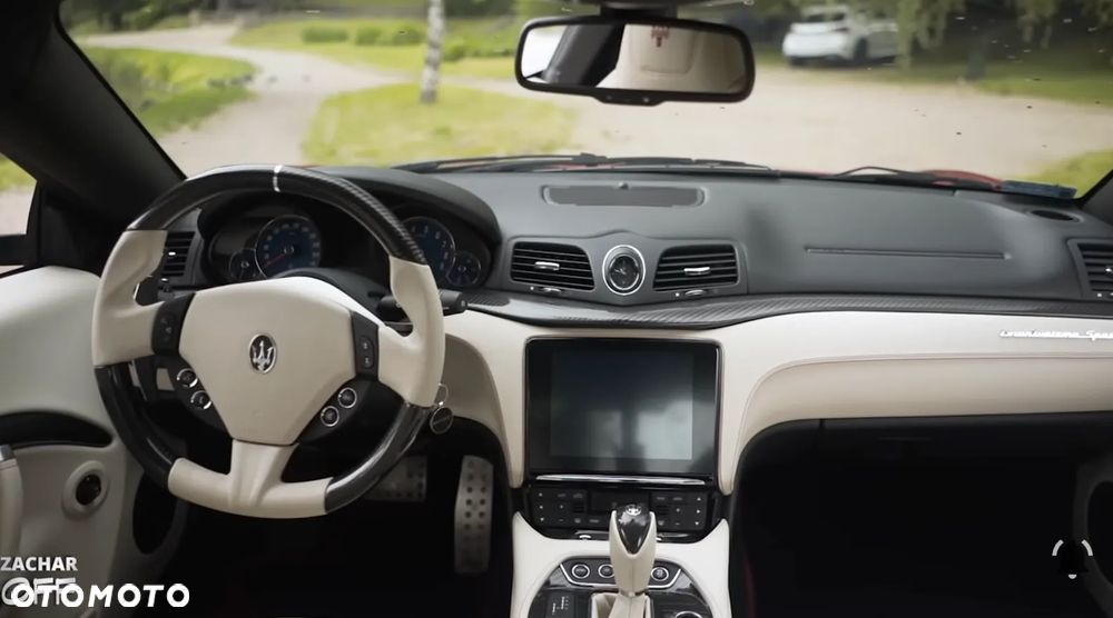 Maserati GranTurismo - 10