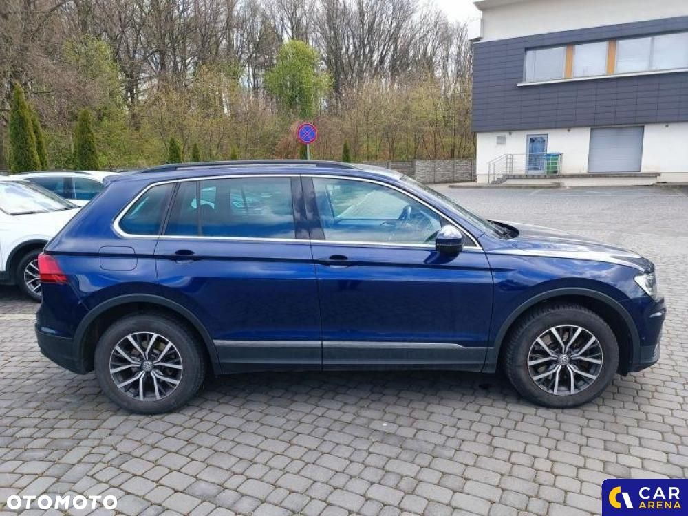 Volkswagen Tiguan - 8