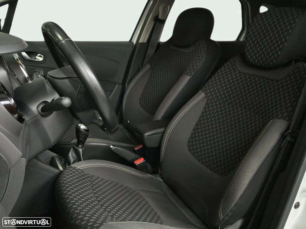Renault Captur 1.5 dCi Exclusive - 17