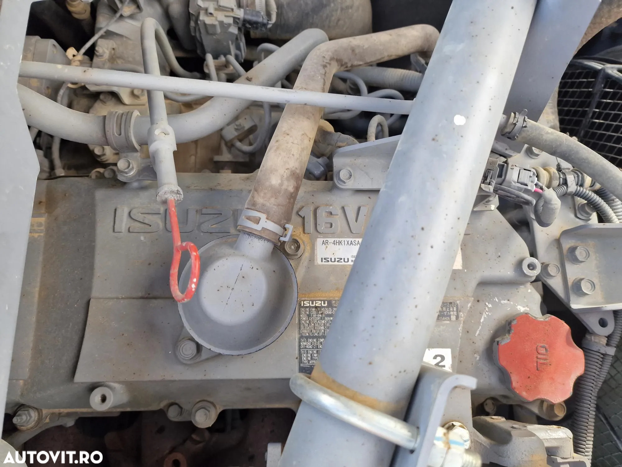 Hitachi ZX210, 23t, cupa 1,3mc NOUA, 12.487h-46900 Eur+Tva, camera spate, instalatia picon, 3 pompe hidraulice HITACHI, protectie acoperis cabina, AC, produs in JAPONIA, posibilitate leasing 46.900 EUR+Tva - 19