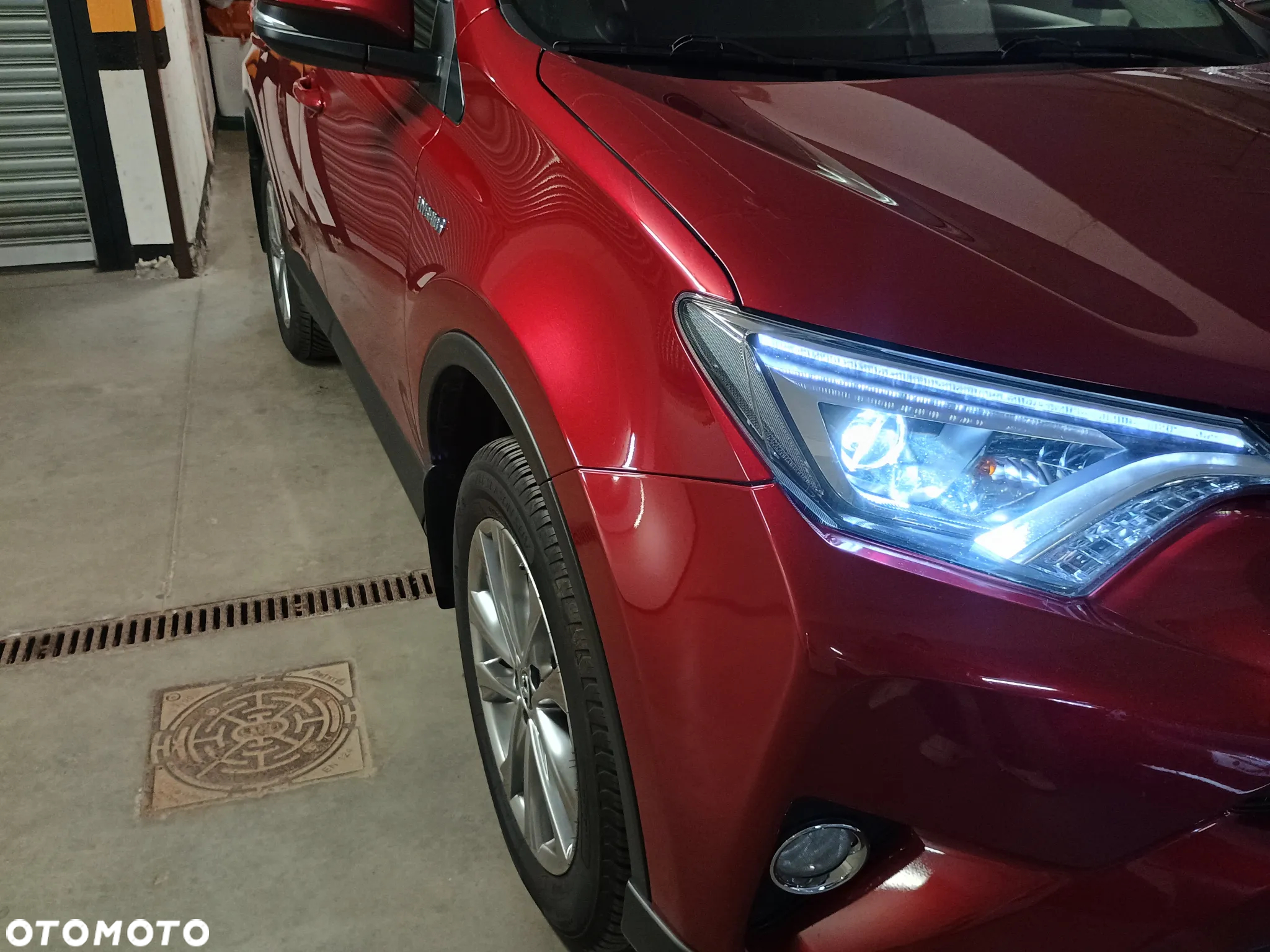 Toyota RAV4 Hybrid Premium 4x2 - 15