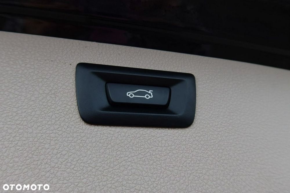 BMW Seria 3 - 22