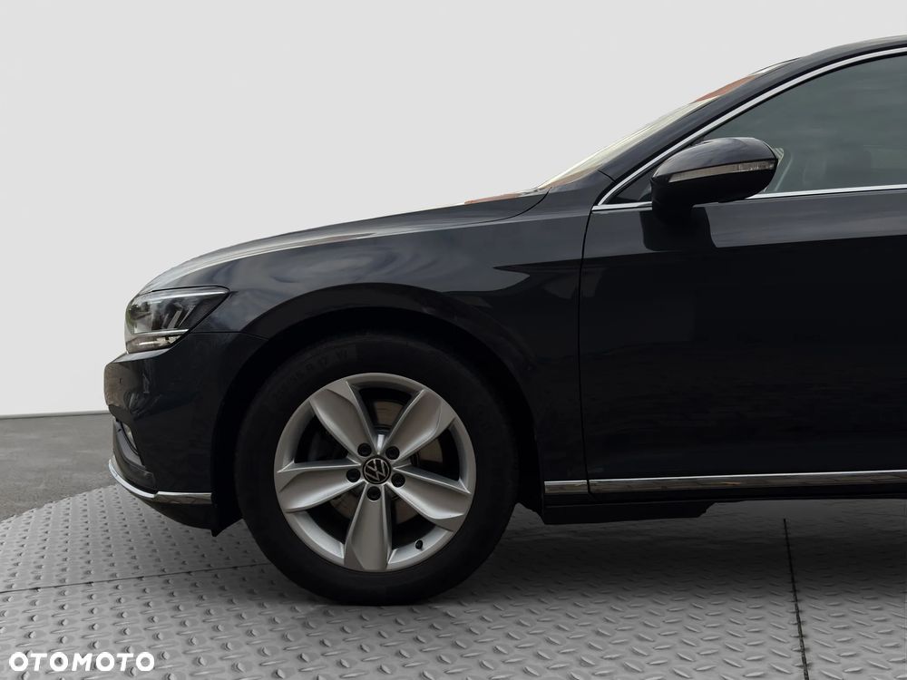 Volkswagen Passat 2.0 TSI Elegance DSG - 25