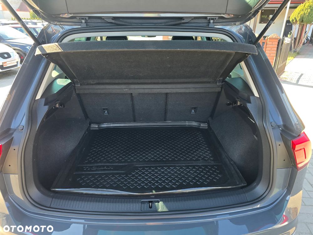 Volkswagen Tiguan - 20