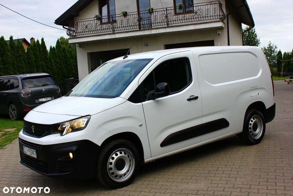 Peugeot PARTNER 1.5HDI 130KM AUTOMAT 8 BIEGÓW LONG DŁUGI 3 OSOBOWY PERFEKT AUTO NAVIGACJA KAMERY,ASYSTENTY,VF23% - 16