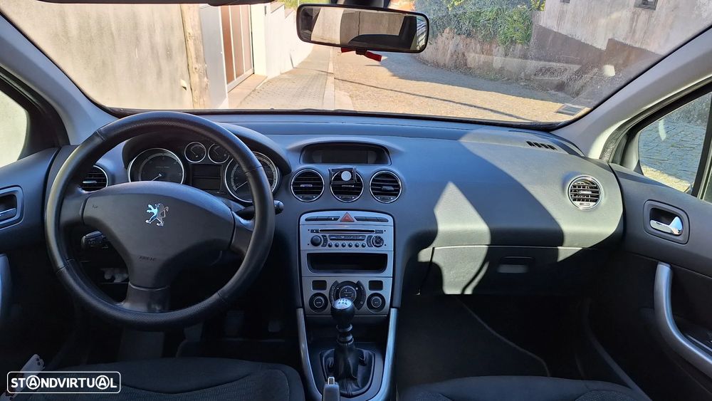 Peugeot 308 SW HDi FAP 110 (Blue Lion) Premium - 12