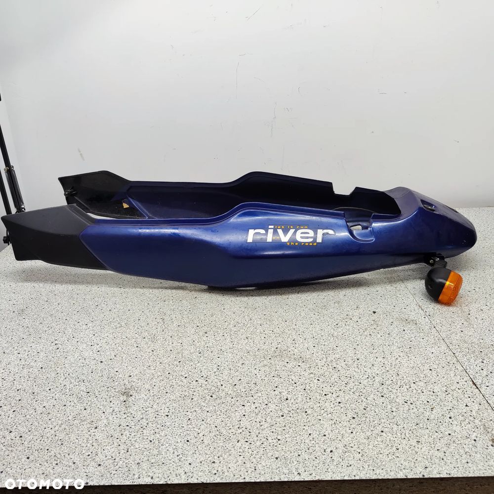 Owiewka, osłona, tył, zadupek, ogon, kierunkowskazy Cagiva River - 1