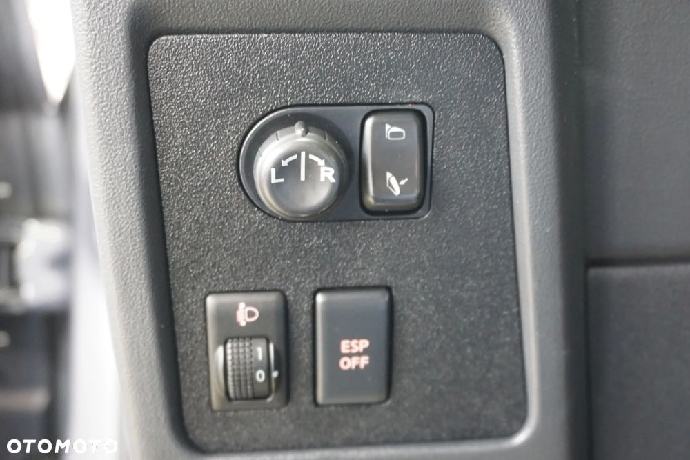 Nissan Qashqai 2.0 dCi DPF tekna - 25