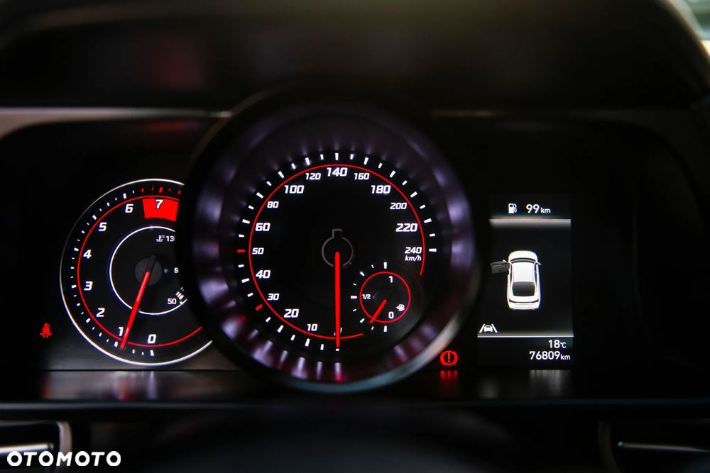 Hyundai Elantra 1.6 Executive - 21