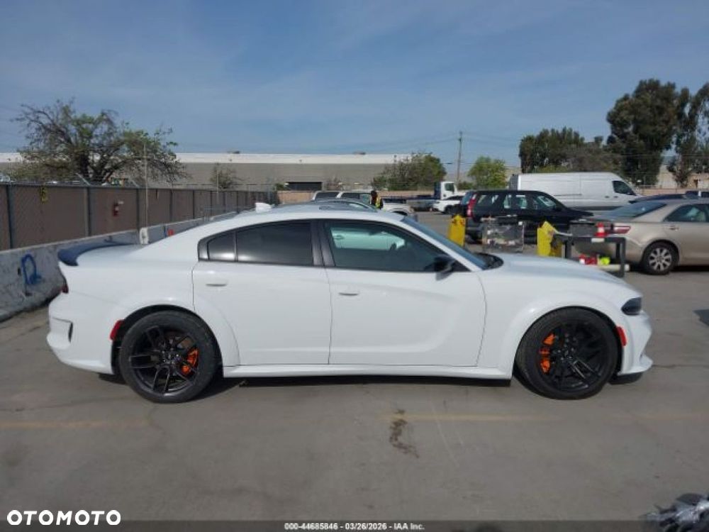 Dodge Charger - 5
