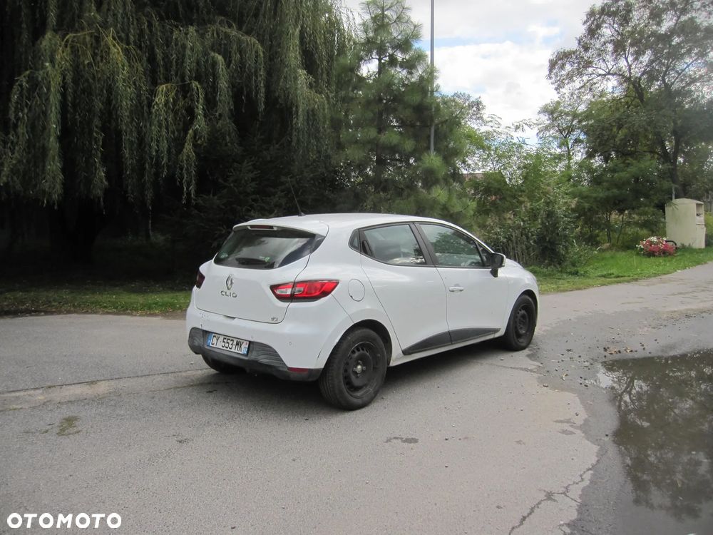 Renault Clio - 12