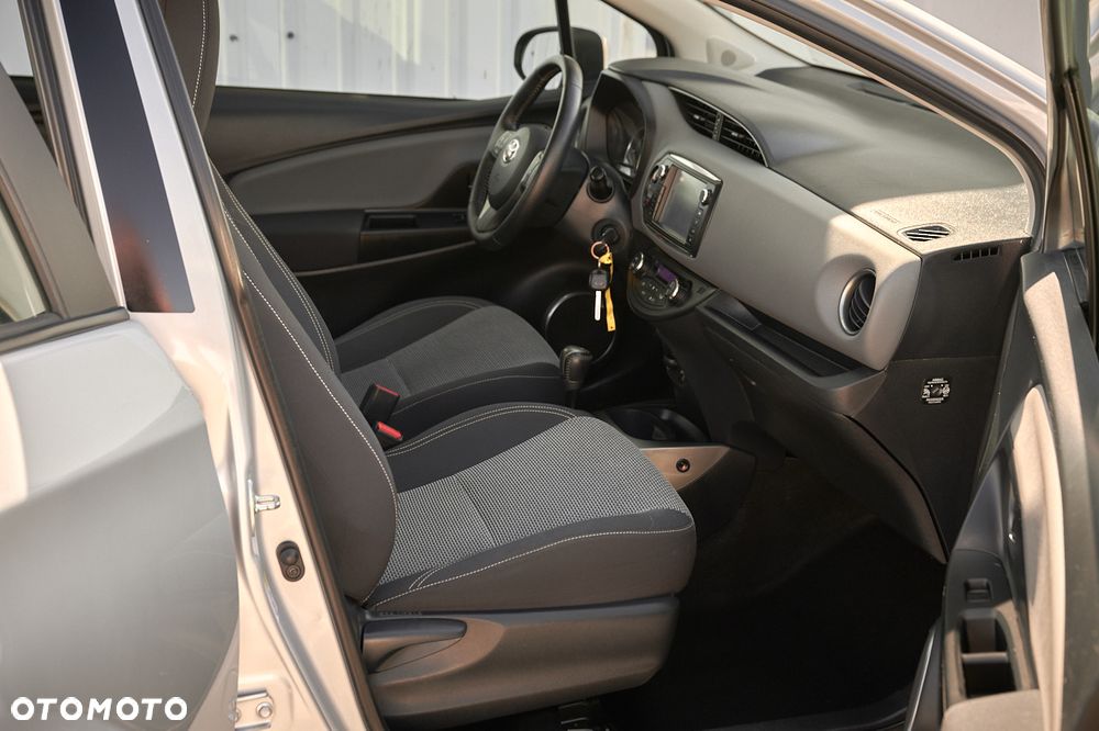 Toyota Yaris 1.5 VVT-i Comfort - 19