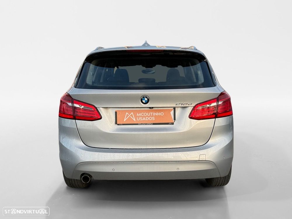 BMW 218 Active Tourer d Line Luxury Auto - 4