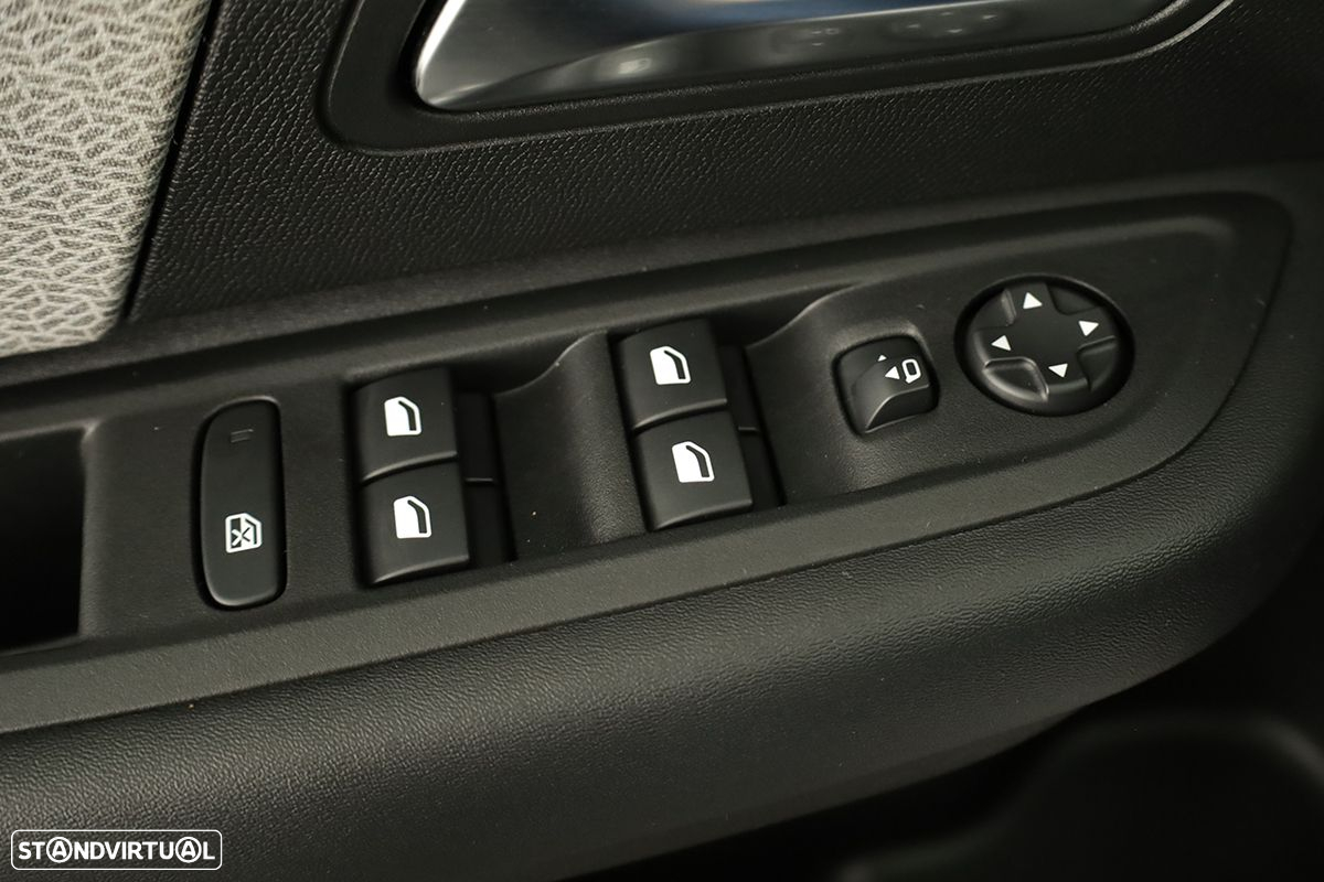 Citroën C4 1.2 PureTech Plus EAT8 - 18