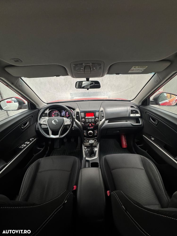SsangYong Tivoli - 2