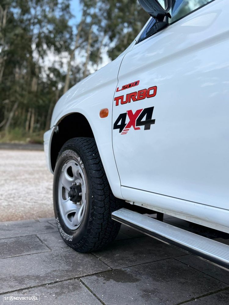 Mitsubishi L200 2.5 TD Club 3L - 4