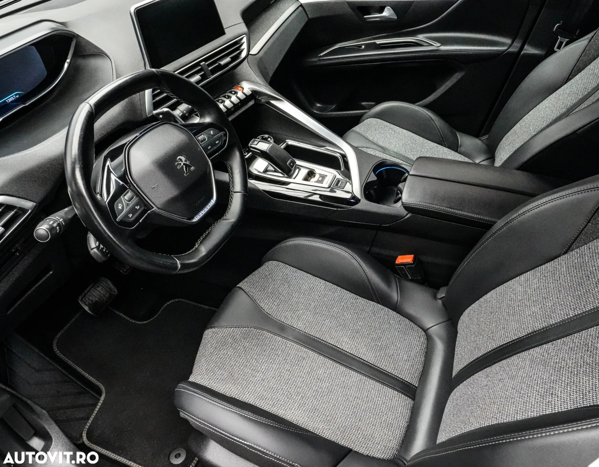 Peugeot 5008 1.2L PureTech EAT8 S&S Allure Pack - 12