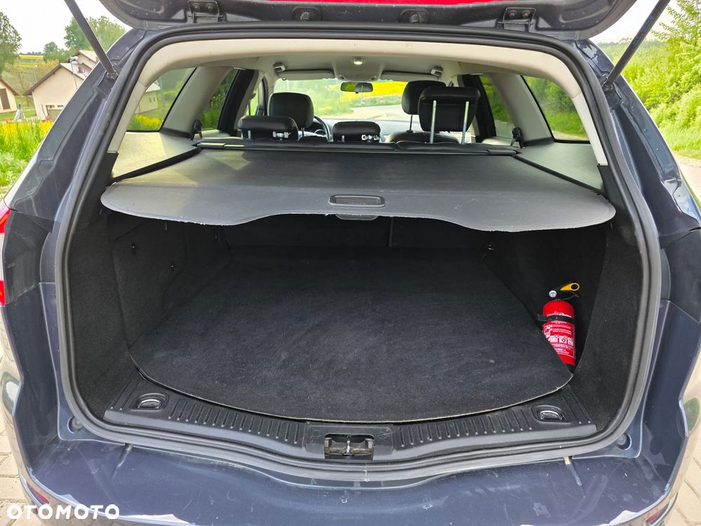 Ford Mondeo 2.0 TDCi Champions Edition - 32