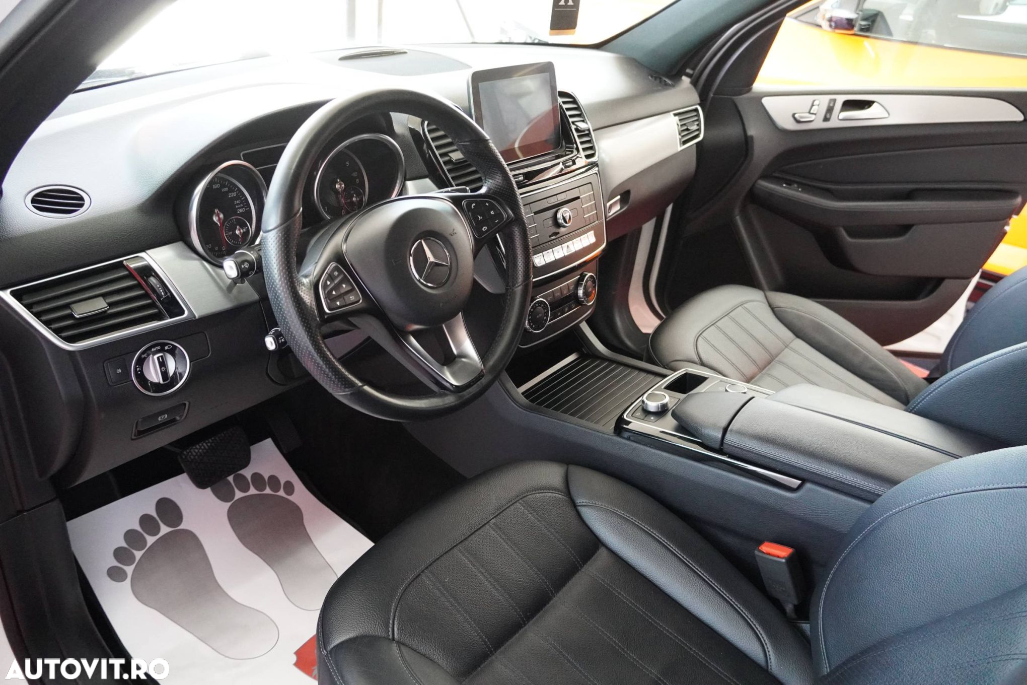 Mercedes-Benz GLE - 8