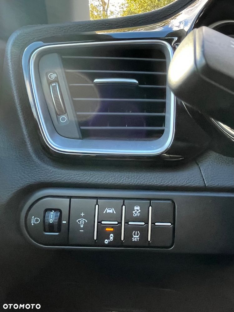 Kia Ceed 1.5 T-GDI L Business Line DCT - 14