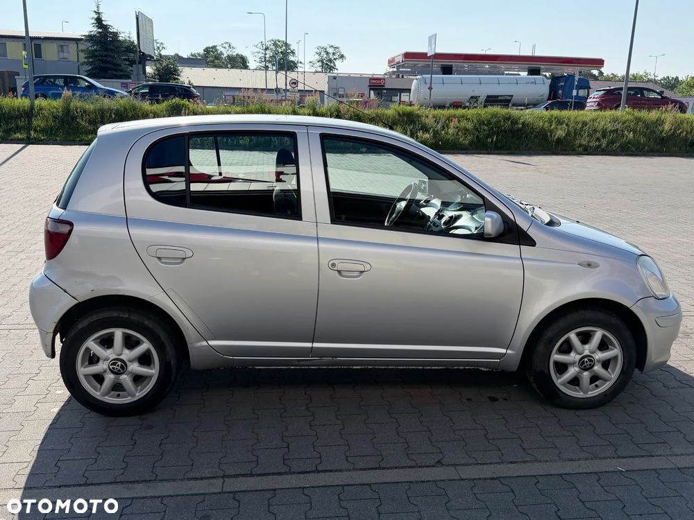 Toyota Yaris 1.3 Luna - 11