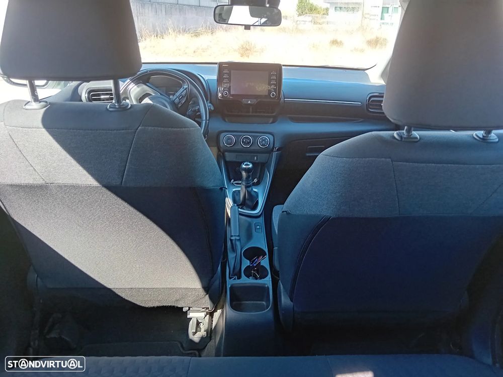Toyota Yaris - 8