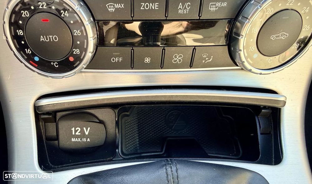 Mercedes-Benz SLK 200 (BlueEFFICIENCY) 7G-TRONIC - 41