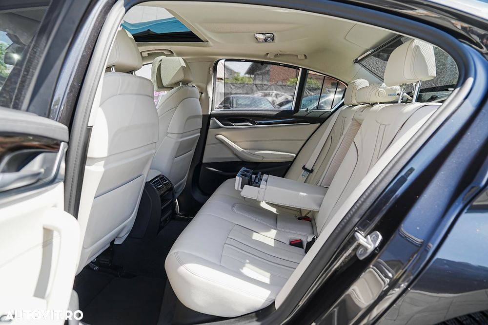 BMW Seria 5 530e xDrive Aut. Luxury Line - 18